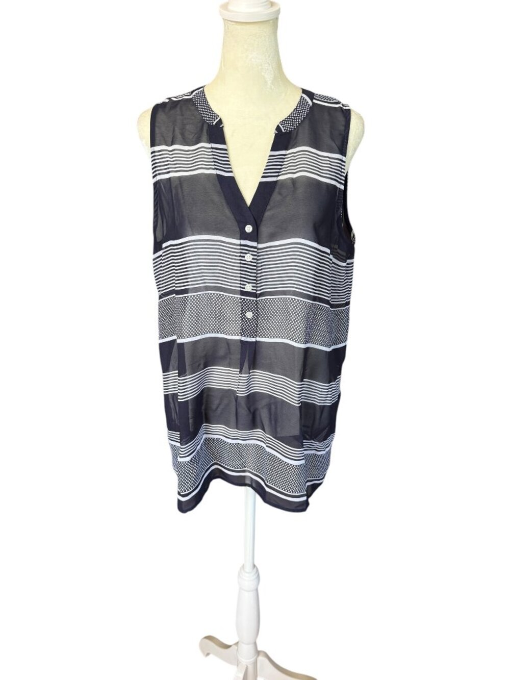 Gap blue and white striped sheer sleeveless v-neck top blouse women's medium